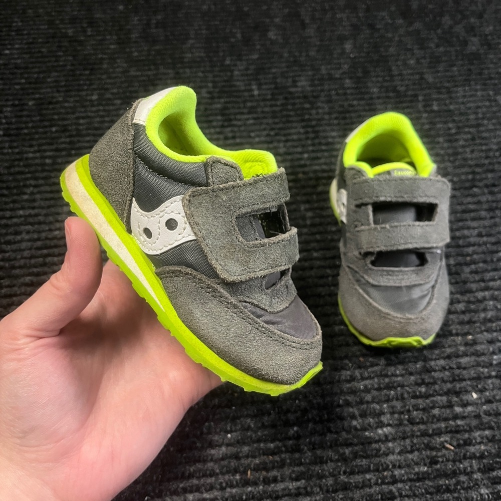 Saucony Jazz Low Pro Toddler 5M Grey Lime Green Suede Strap Sneakers SL259640